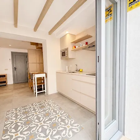 The Mediterranean House Old Town - Eaw Homes * Μαρμπέλλα